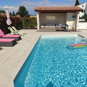 https://lansolane.fr-provencehotel.com